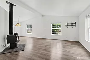 19706 215th St E, Orting, WA 98360 - Photo 5