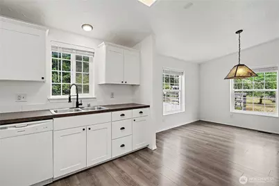 19706 215th Street E, Orting, WA 98360 - Photo 13