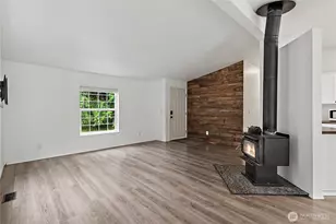 19706 215th St E, Orting, WA 98360 - Photo 9