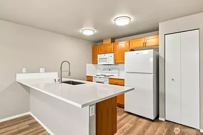 4042 S Warner Street #B, Tacoma, WA 98409 - Photo 7