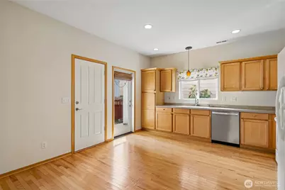 6748 Radiance Boulevard E, Fife, WA 98424 - Photo 13