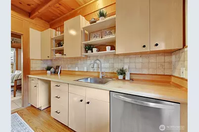 325 NW 74th Street, Seattle, WA 98117 - Photo 19
