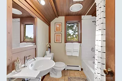 325 NW 74th Street, Seattle, WA 98117 - Photo 25