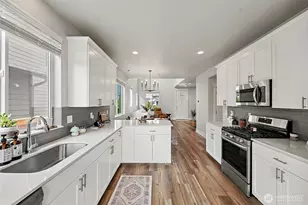 20745 152nd St Ct E, Bonney Lake, WA 98391 - Photo 17