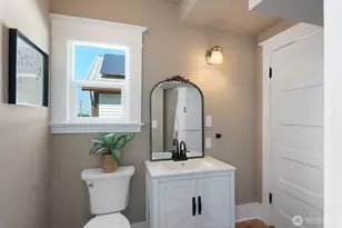 1118 4th St, Anacortes, WA 98221 - Photo 25