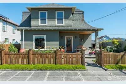 1118 4th Street, Anacortes, WA 98221 - Photo 3