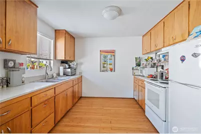 318 3rd Avenue S, Edmonds, WA 98026 - Photo 13