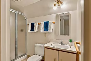 7719 Ashworth Ave N, Seattle, WA 98103 - Photo 29