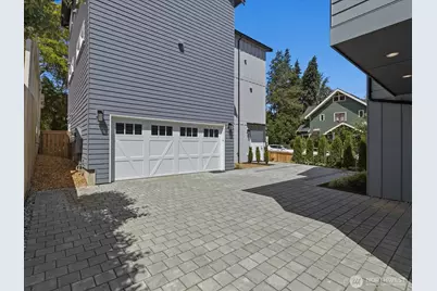 1970 25th Avenue E, Seattle, WA 98112 - Photo 5