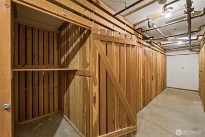 500 5th Avenue W #601, Seattle, WA 98119 - Photo 29