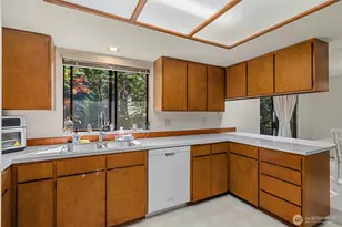 13323 SE 233rd St, Kent, WA 98042 - Photo 17