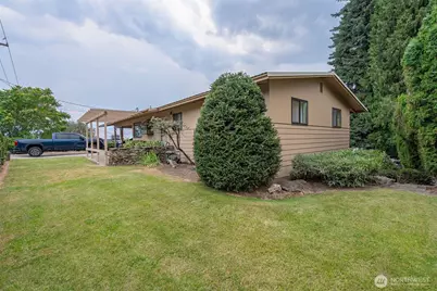 840 N Kentucky Avenue, East Wenatchee, WA 98802 - Photo 3