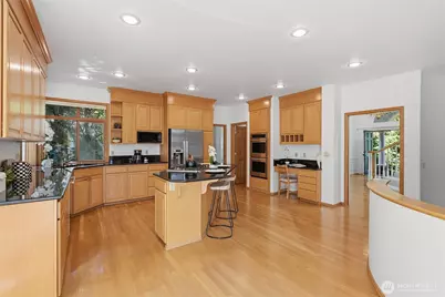 19611 NE 129th Way, Woodinville, WA 98077 - Photo 13