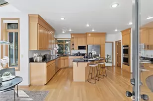 19611 Northeast 129th Way, Woodinville, WA 98077 - Photo 11