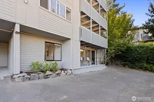 7064 35th Ave NE, Seattle, WA 98115 - Photo 3