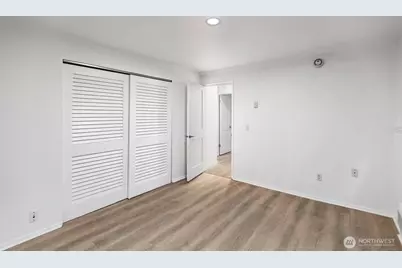 7064 35th Avenue NE #2, Seattle, WA 98115 - Photo 21