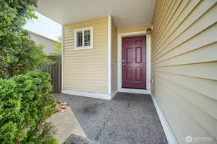 9502 187 St Ct E, Puyallup, WA 98375 - Photo 3