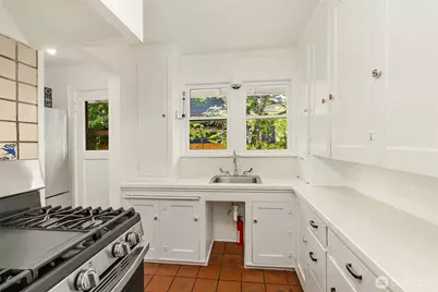 1703 NE 73rd Street, Seattle, WA 98115 - Photo 13