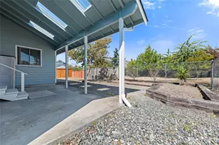 307 Champion St, Steilacoom, WA 98388 - Photo 27
