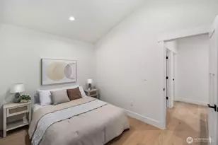 12040 5th Ave NE, Seattle, WA 98125 - Photo 23