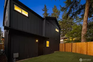 12040 5th Ave NE, Seattle, WA 98125 - Photo 27