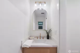 12040 5th Ave NE, Seattle, WA 98125 - Photo 25
