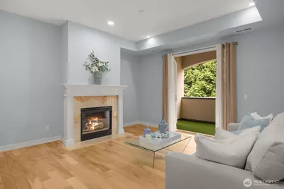 10398 NE 17th Street #206, Bellevue, WA 98004 - Photo 5