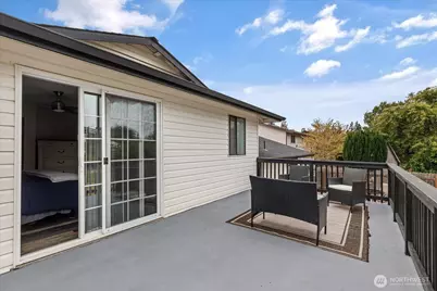 554 NW Fairhaven Drive, Oak Harbor, WA 98277 - Photo 25