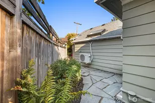 3218 S Byron St, Seattle, WA 98144 - Photo 31