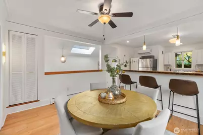 3218 S Byron Street, Seattle, WA 98144 - Photo 9