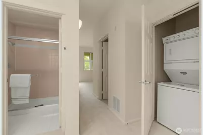 10042 Main Street #112, Bellevue, WA 98004 - Photo 17