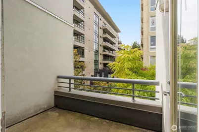 10042 Main Street #112, Bellevue, WA 98004 - Photo 19