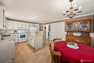 303 S 325th Ln, Federal Way, WA 98003 - Photo 17
