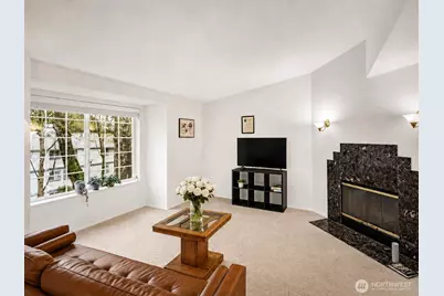 8653 Avondale Rd NE #D208, Redmond, WA 98052 - Photo 3