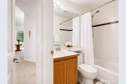 8653 Avondale Rd NE #D208, Redmond, WA 98052 - Photo 11