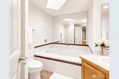 8653 Avondale Rd NE #D208, Redmond, WA 98052 - Photo 21