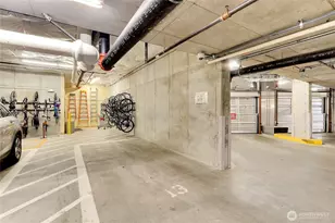 530 Broadway E, Seattle, WA 98102 - Photo 13