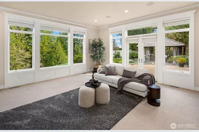 2330 279th Drive SE, Sammamish, WA 98075 - Photo 15