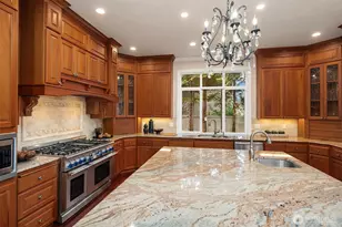 2330 279th Dr SE, Sammamish, WA 98075 - Photo 11
