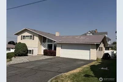 615 SE Mitchum Street, Wilbur, WA 99185 - Photo 1