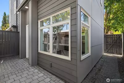 3323 Martin Luther King Jr Way S, Seattle, WA 98144 - Photo 17