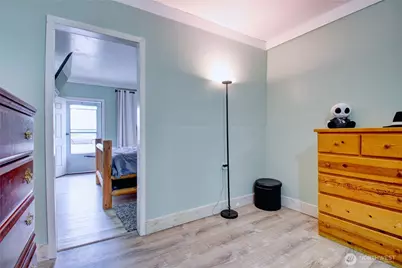 49 SW 8th Avenue, Oak Harbor, WA 98277 - Photo 17