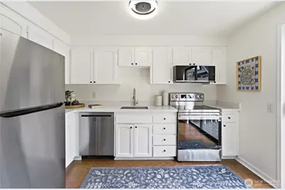 20714 76th Avenue W #4, Edmonds, WA 98026 - Photo 9