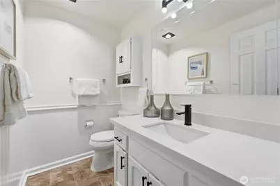20714 76th Avenue W #4, Edmonds, WA 98026 - Photo 13
