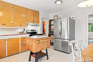 2401 SW 112th St, Burien, WA 98146 - Photo 13