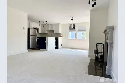 20324 Bothell Everett Hwy #F301, Bothell, WA 98012 - Photo 5