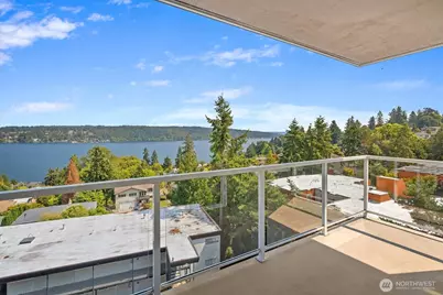 15020 Bothell Way NE #605, Lake Forest Park, WA 98155 - Photo 13