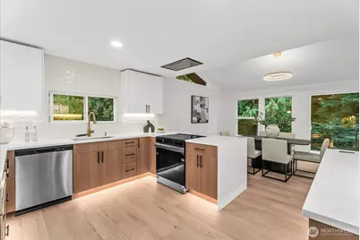 17037 154th Place SE, Renton, WA 98058 - Photo 13