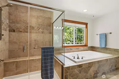30217 Retreat Kanaskat Road SE, Ravensdale, WA 98051 - Photo 29