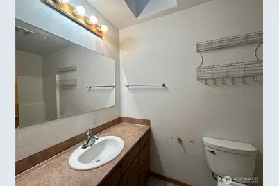 2111 Laurel St, Shelton, WA 98584 - Photo 9